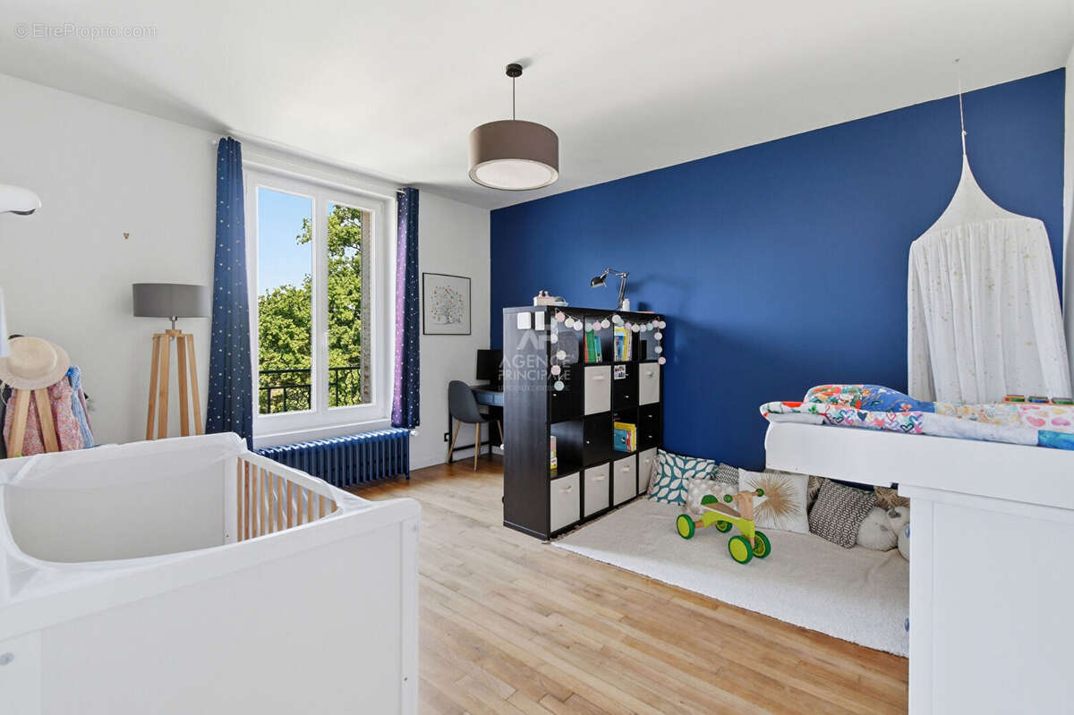 Appartement Saint Germain En Laye 5 pièce(s) 105 m2 - photo 6