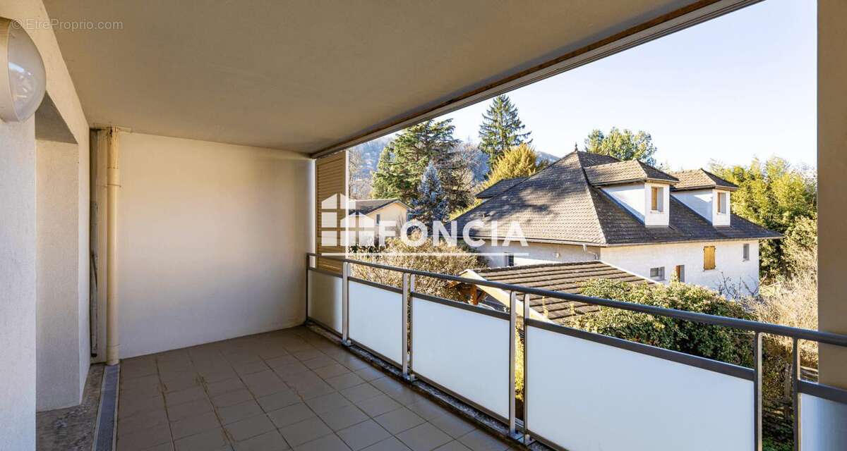 Appartement à GIERES