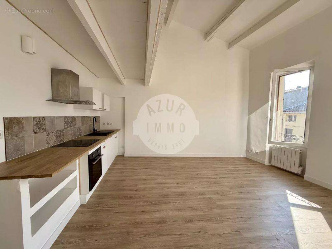 Appartement à SAINT-ZACHARIE