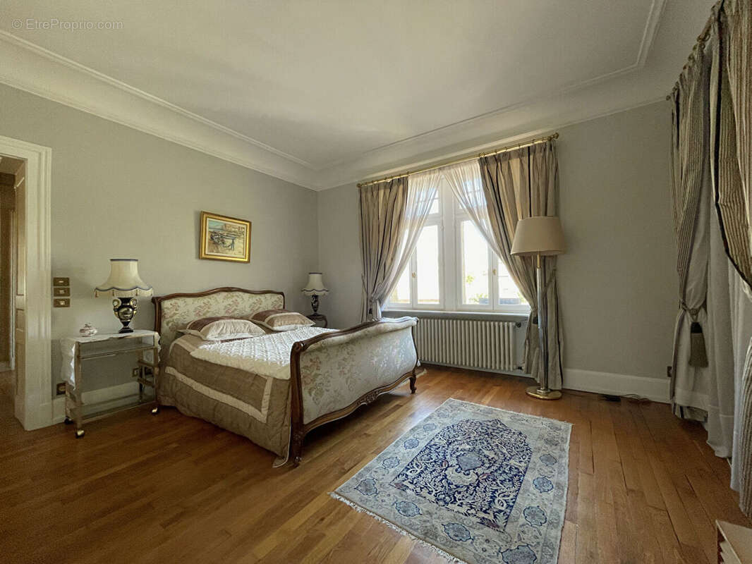 Maison bourgeoise traditionnelle XXè siècle à Metz LA VACQUINIERE - photo 8