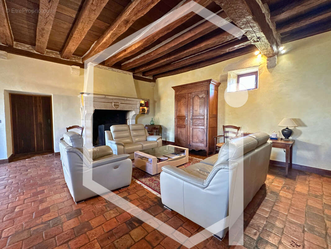 Maison à COSNE-COURS-SUR-LOIRE