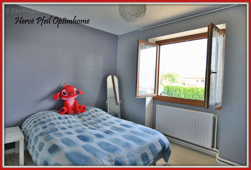 Une maison familiale avec cachet et prestations rénovées-5 pièces ; 135m² sur 1000m² de terrain - photo 18