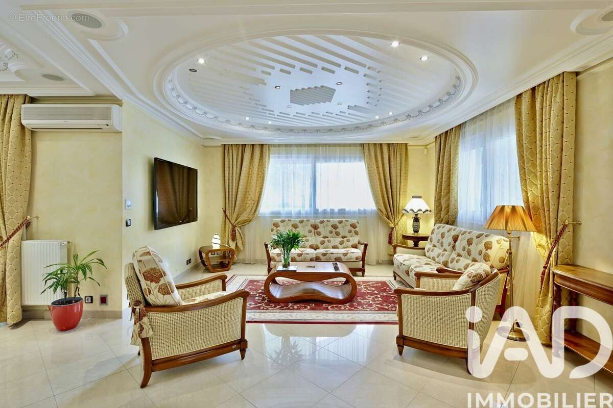 Photo 3 - Maison à QUINCY-VOISINS