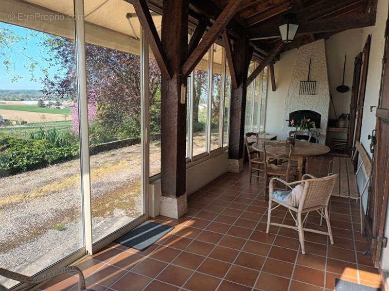 Maison à PORT-SAINTE-MARIE