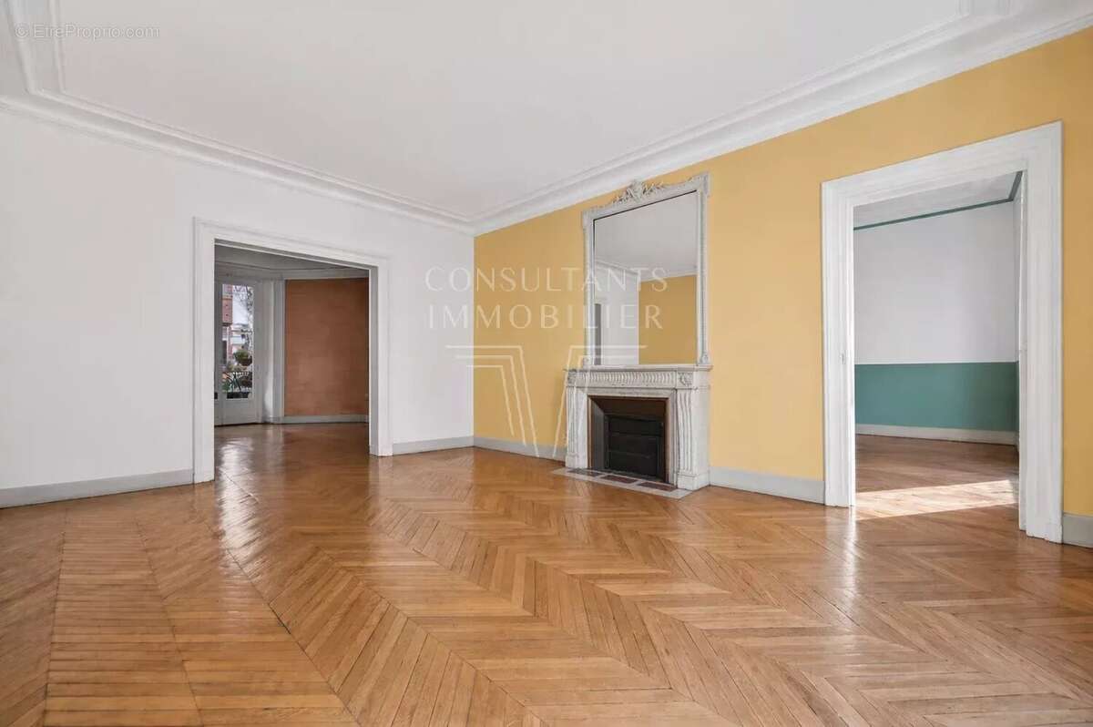 Appartement à PARIS-6E