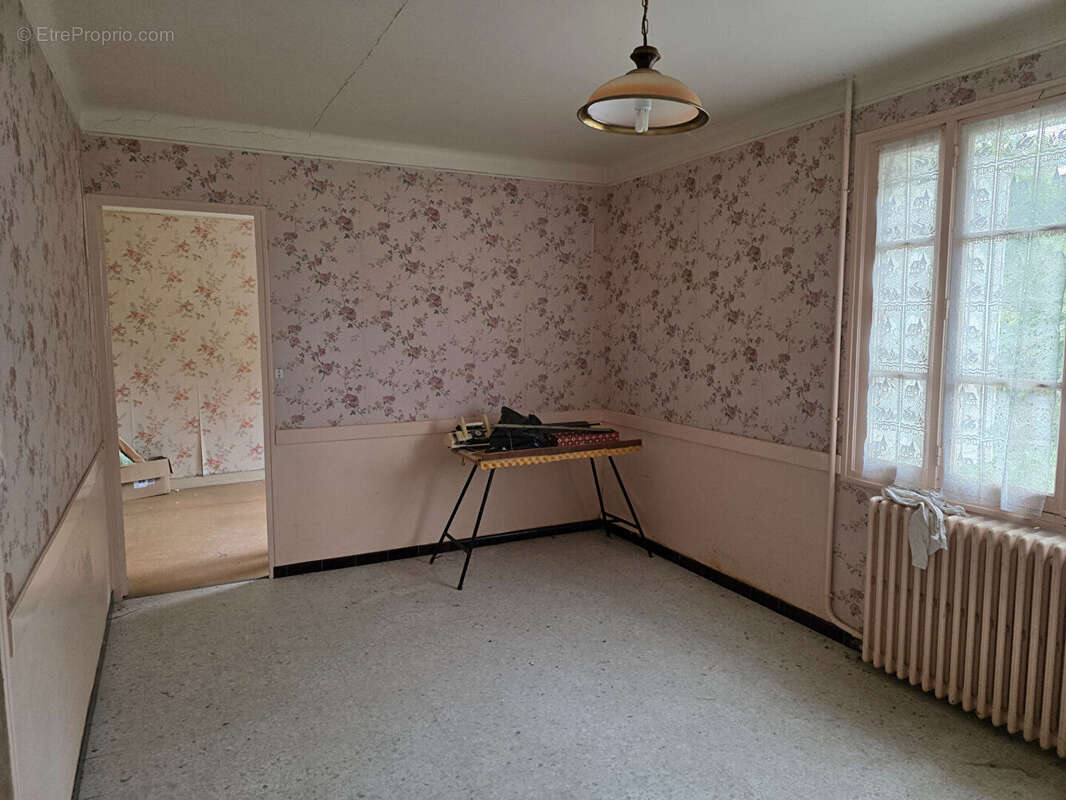 Maison à TOURNON-SAINT-PIERRE