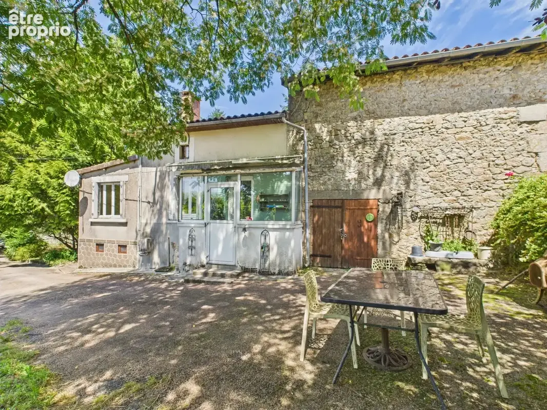 Maison avec 26 hectares de terres certifiées biologiques à la frontière du Limousin et de la Dordogne - photo 5