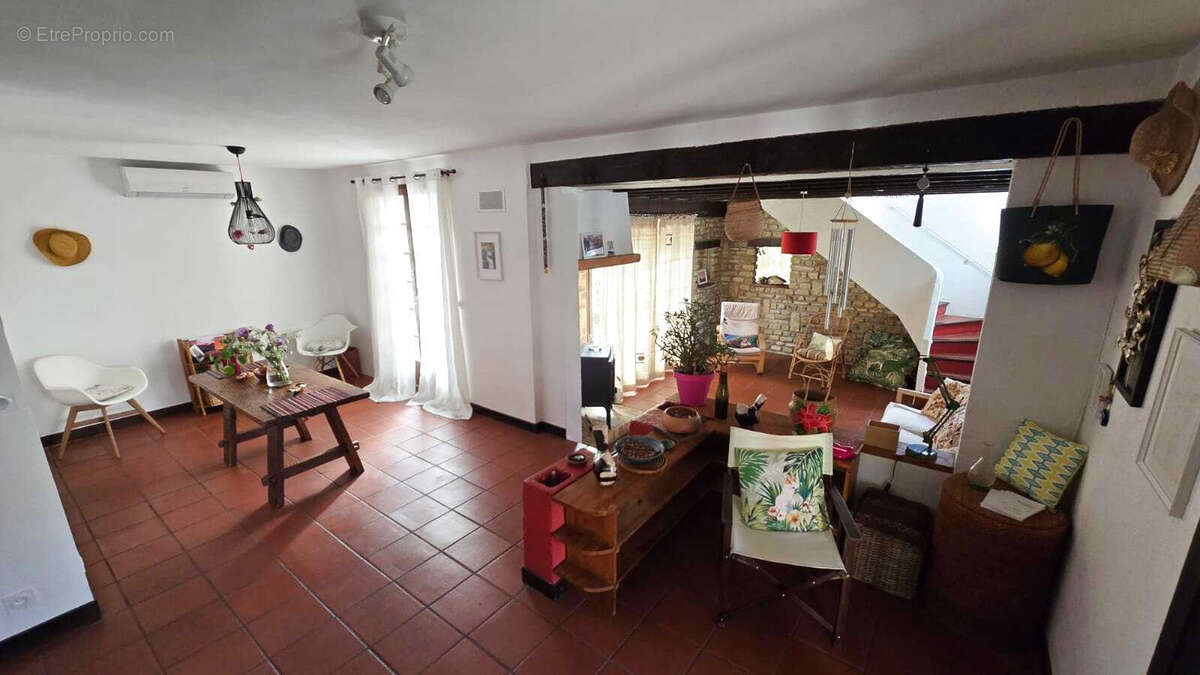 Maison à SAINT-MARTIN-DE-LONDRES