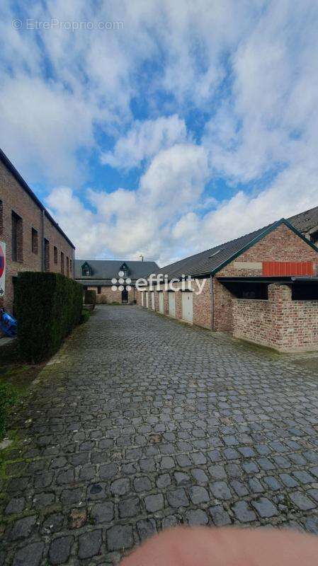 Appartement à FAMARS