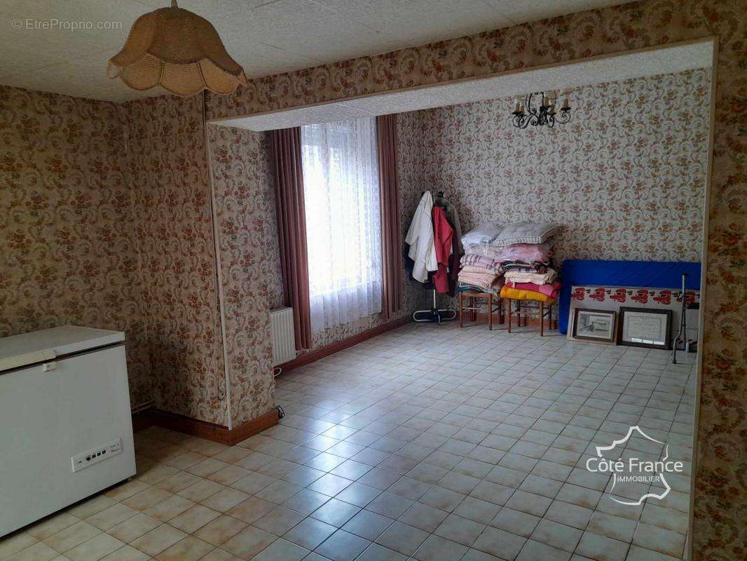 Maison à LA CAPELLE