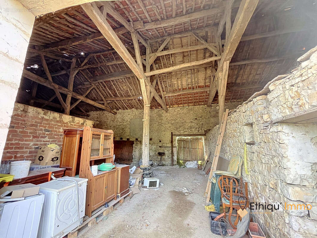 Maison 213 m² à Guindrecourt-Sur-Blaise  - photo 3