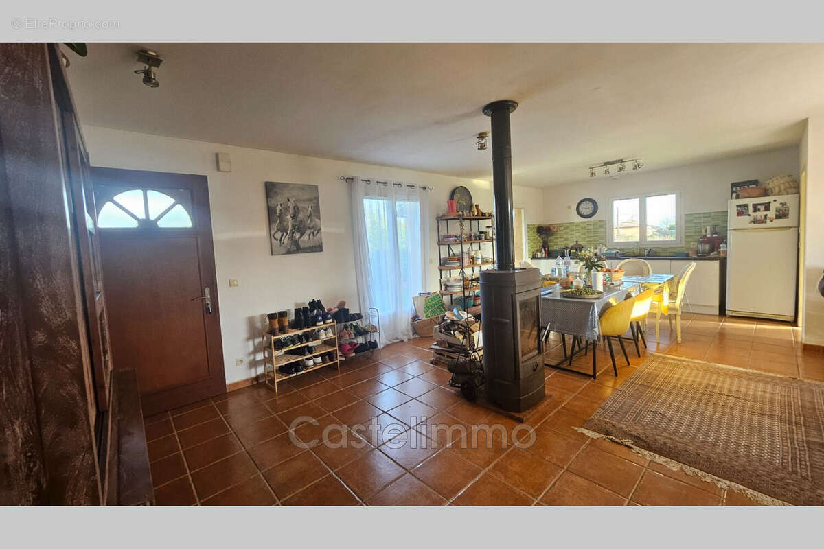 Maison à CASTELMAYRAN