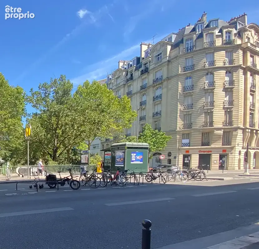 75015 - mairie -  2 pieces - 47.05 m² + parking & cave - vue tour eiffel - photo 7