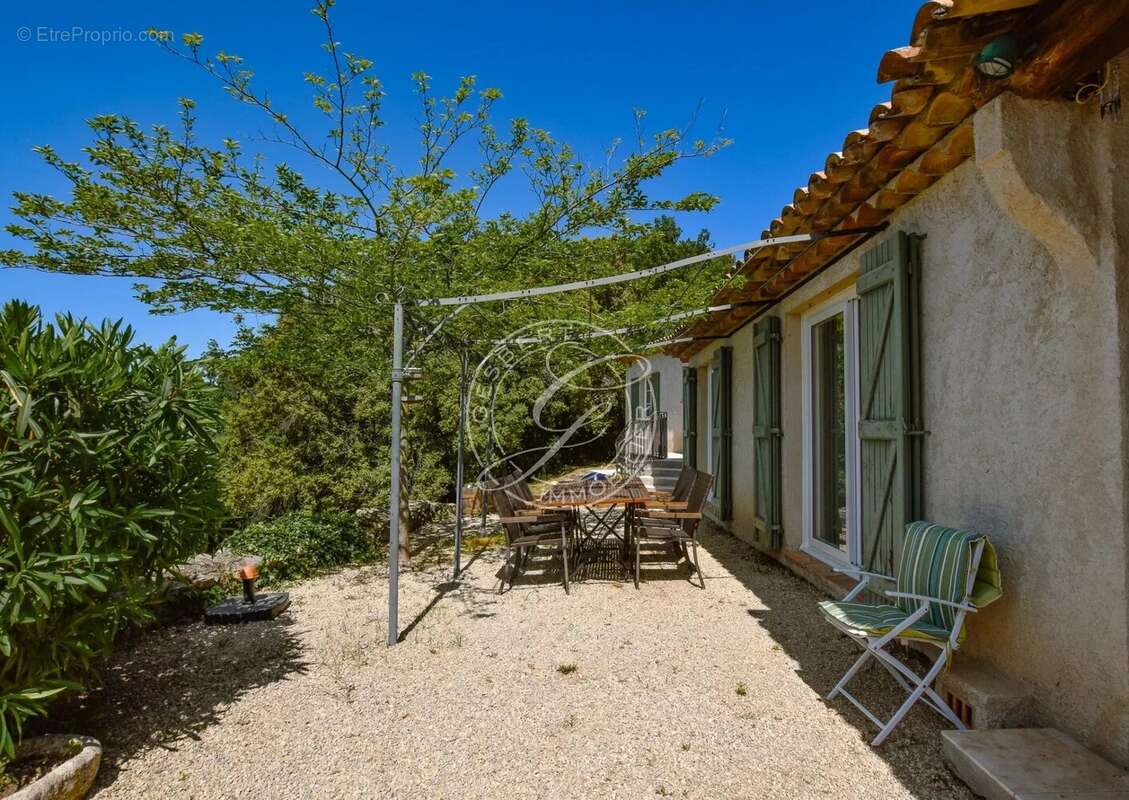Maison à TOURTOUR