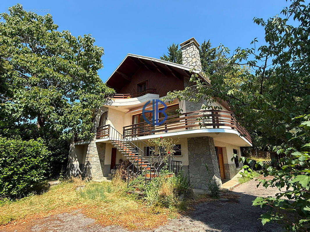 Maison à LA COTE-SAINT-ANDRE