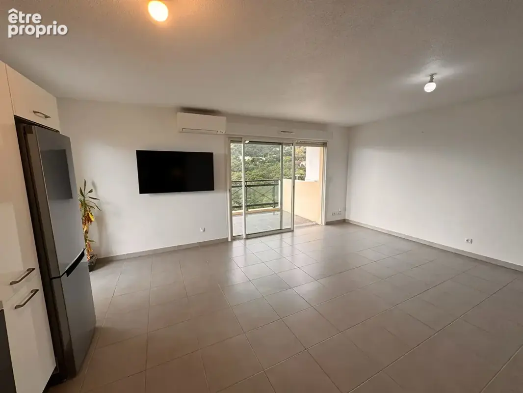 Appartement 73m² à bastia - photo 2