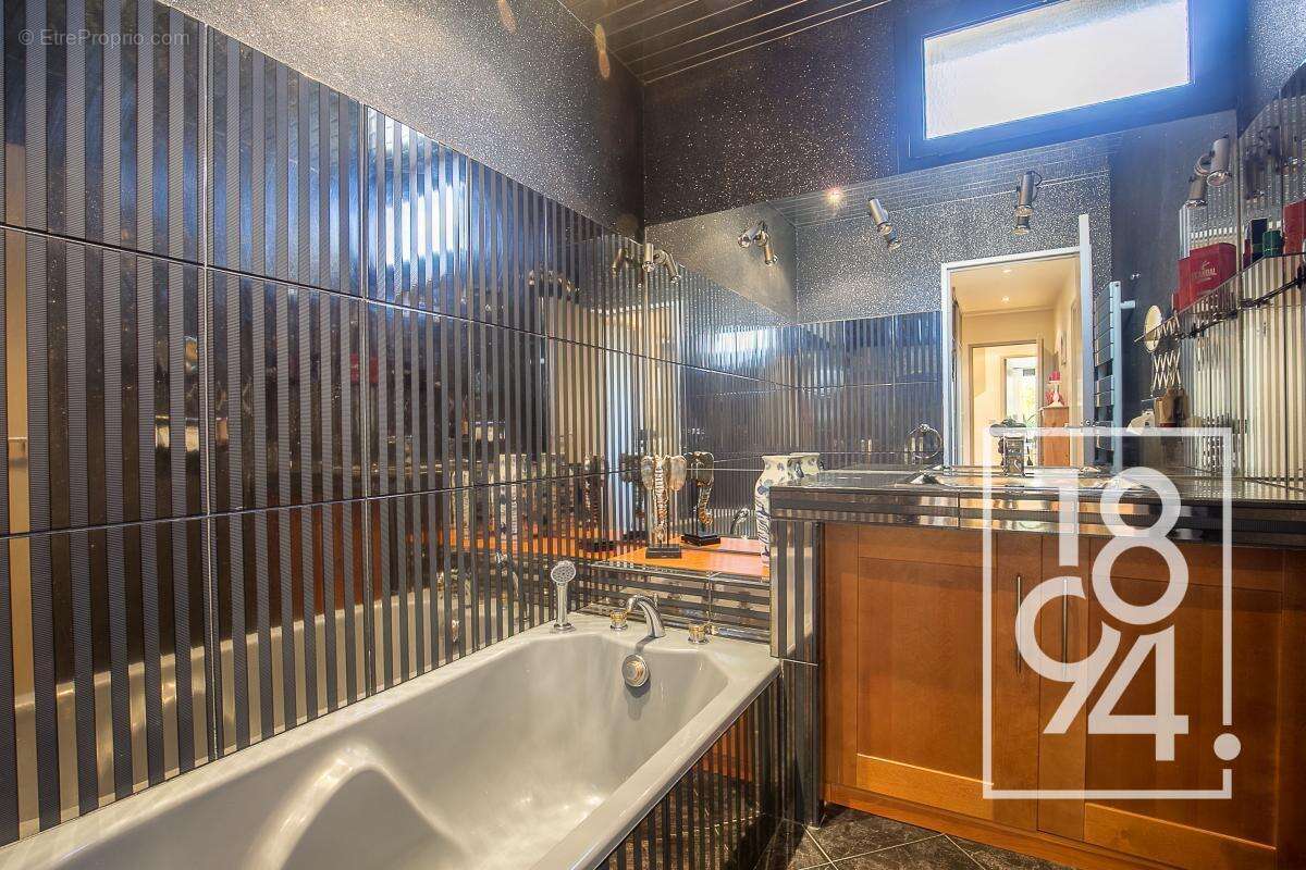 Appartement à MARSEILLE-12E