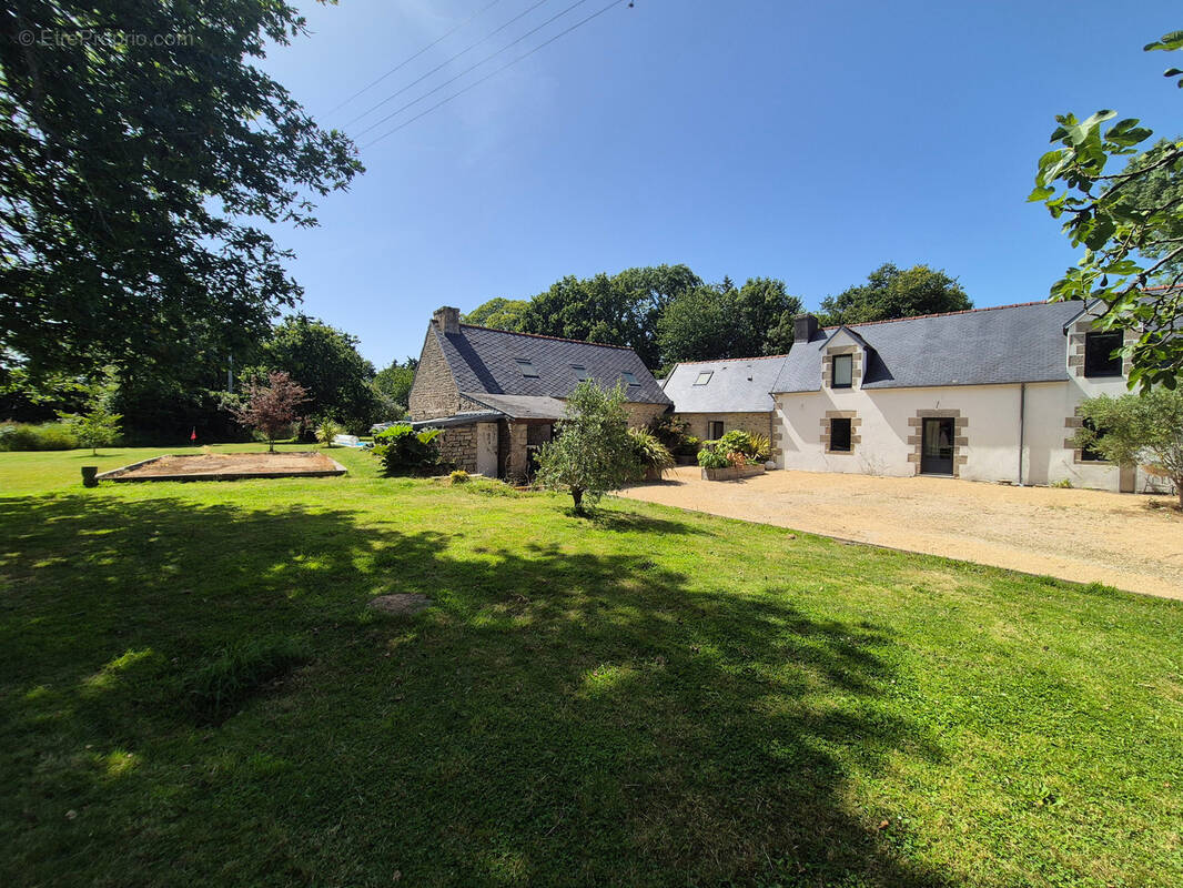 Maison à PLONEOUR-LANVERN