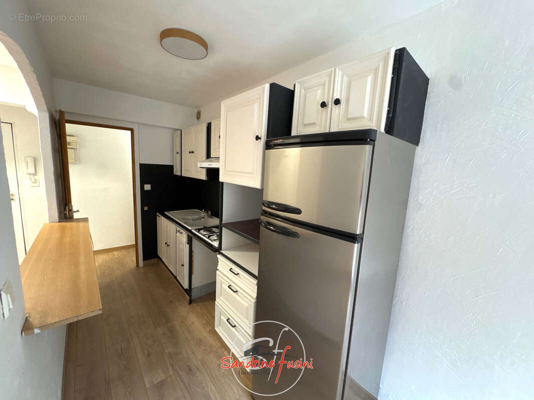 Appartement à CARROS