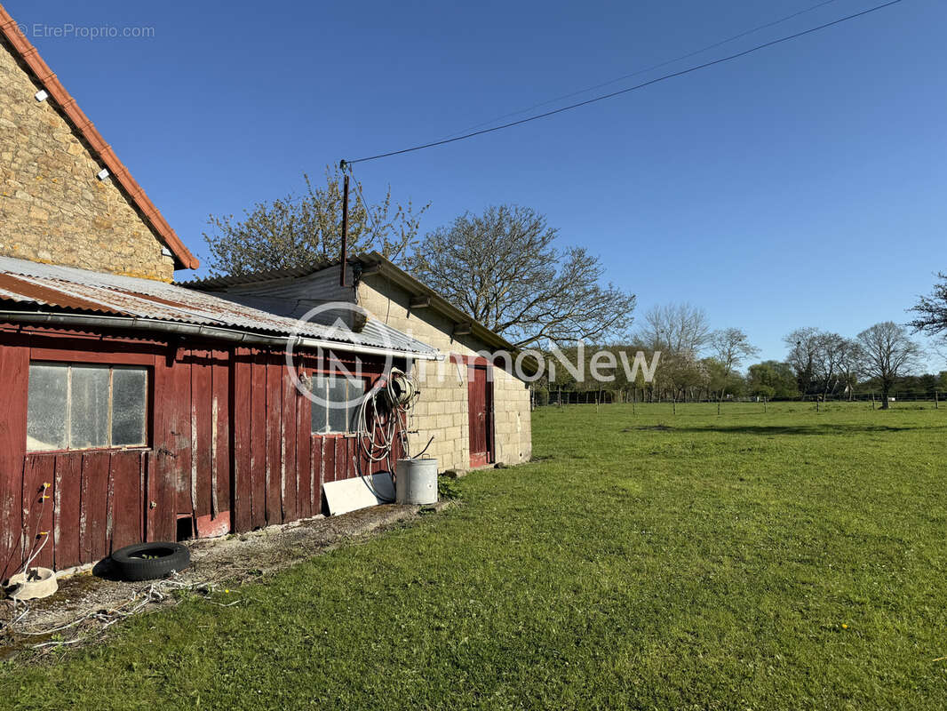 Maison à LE VAL-SAINT-PERE