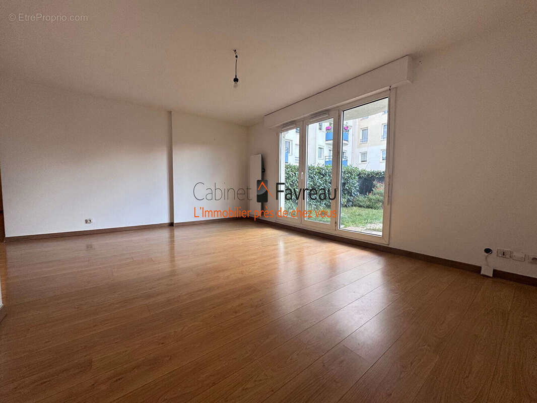 Appartement à L&#039;HAY-LES-ROSES