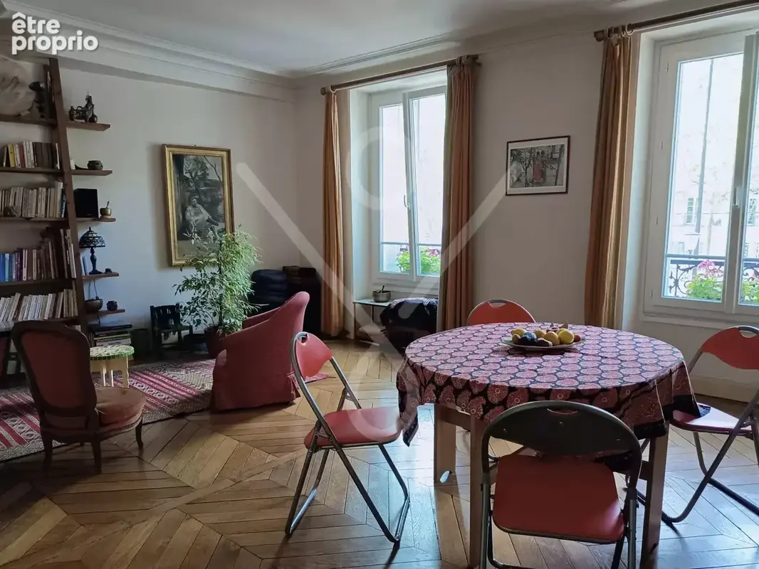 Appartement à PARIS-5E