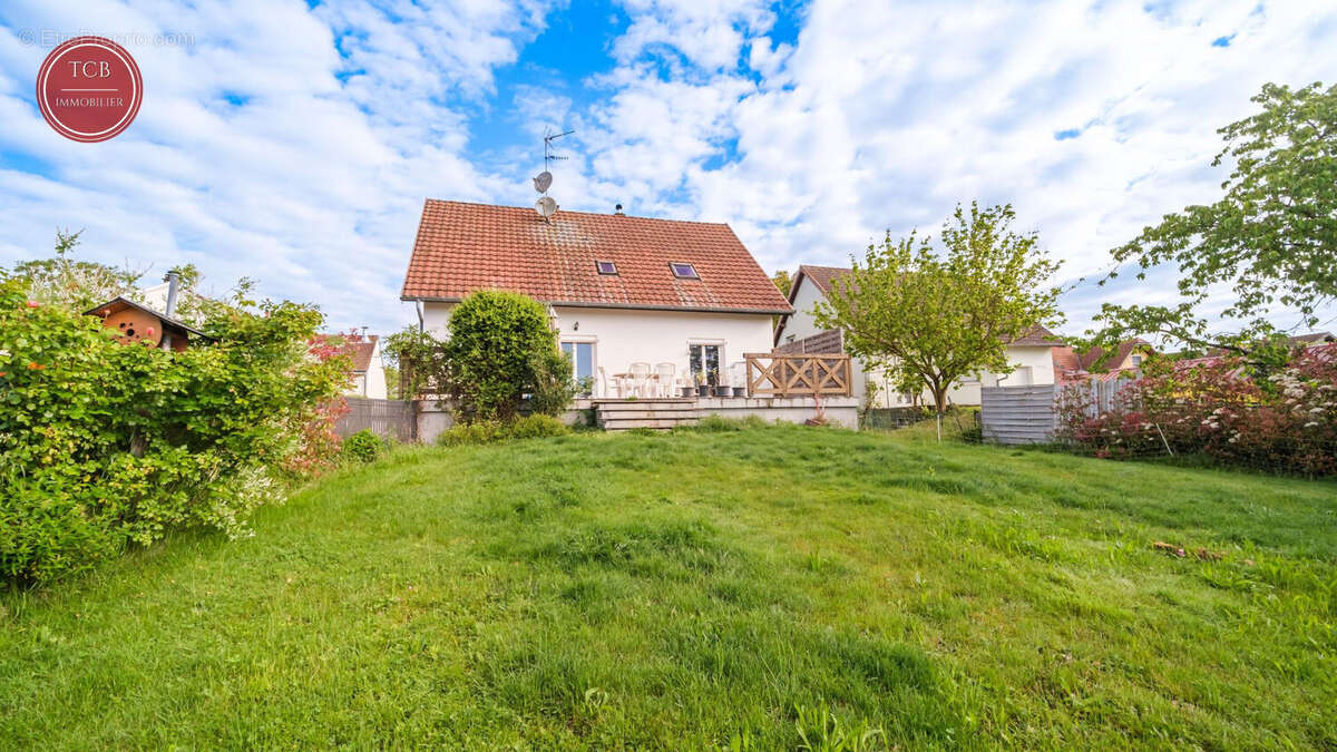 Maison à DANNEMARIE