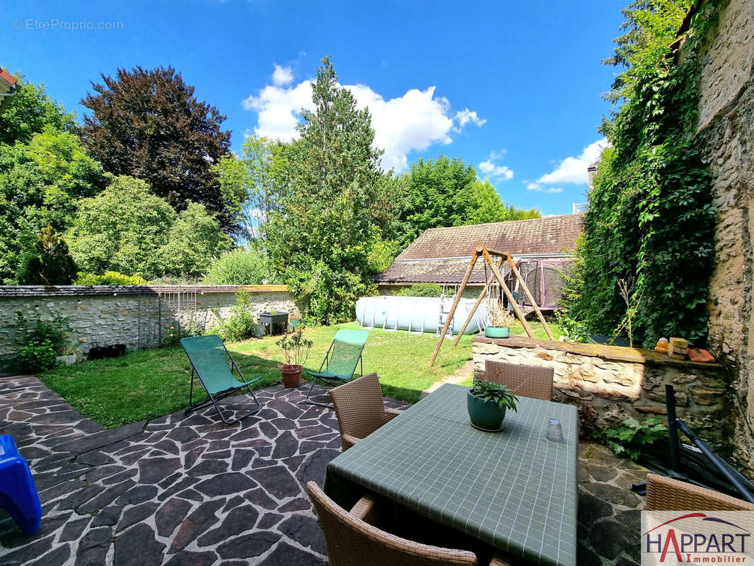 Maison à LE MEE-SUR-SEINE