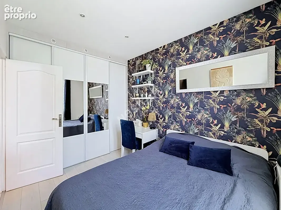 Montreuil, proche commerces et ecoles, joli 3 pieces traversant entierement renove avec 2 caves. - photo 3