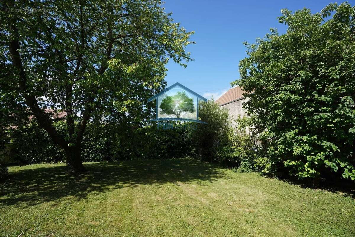 Maison 8 pièces 183 m2 - photo 2