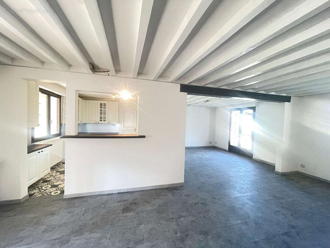 Appartement à RONQUEROLLES