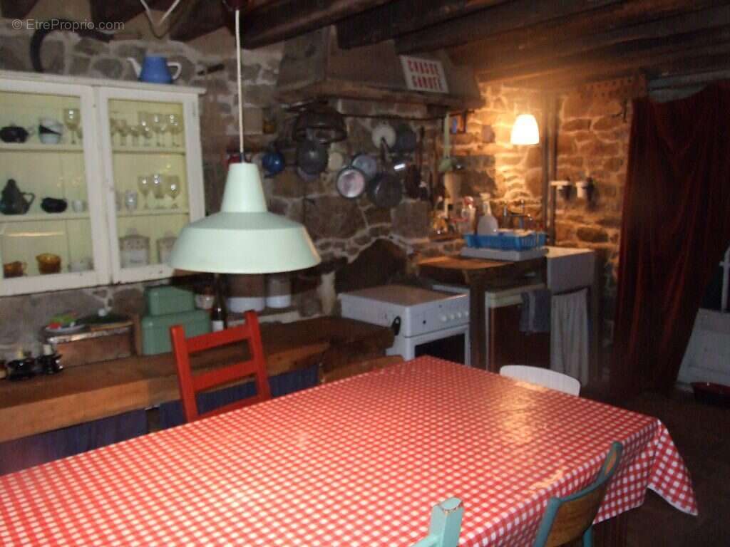 Maison à PONT-D'OUILLY