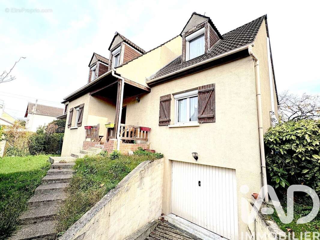 Photo 9 - Maison à LIVRY-GARGAN