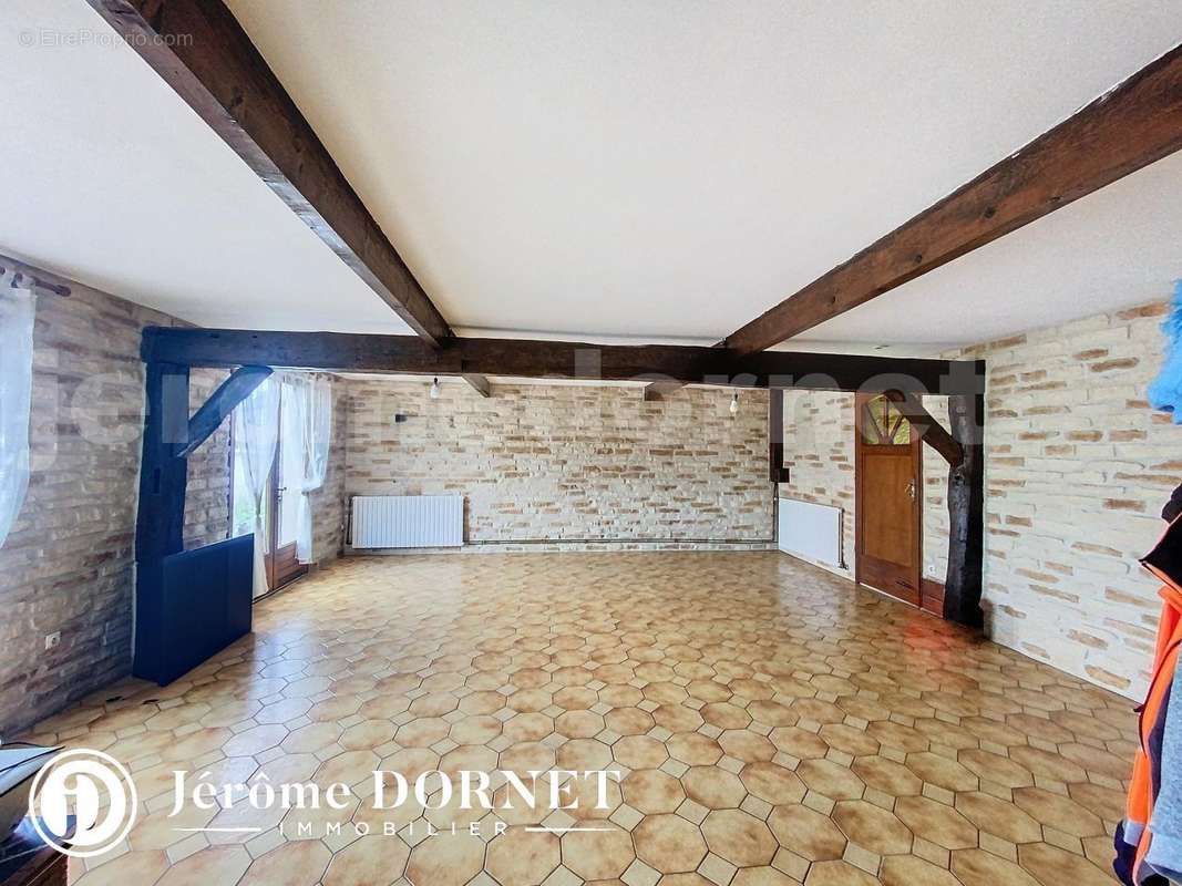 82430-IMG-29f3b_1716529319_9122ba8 - Maison à BRETEUIL