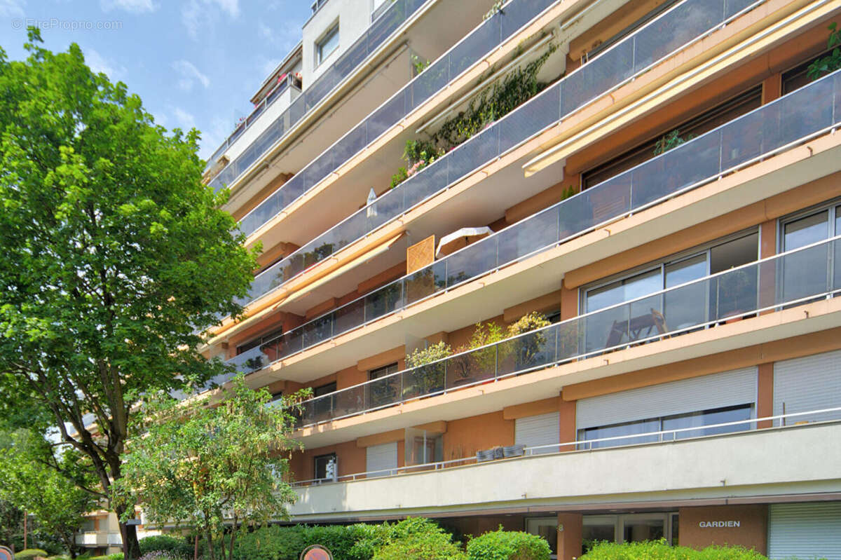 Appartement à PARIS-20E