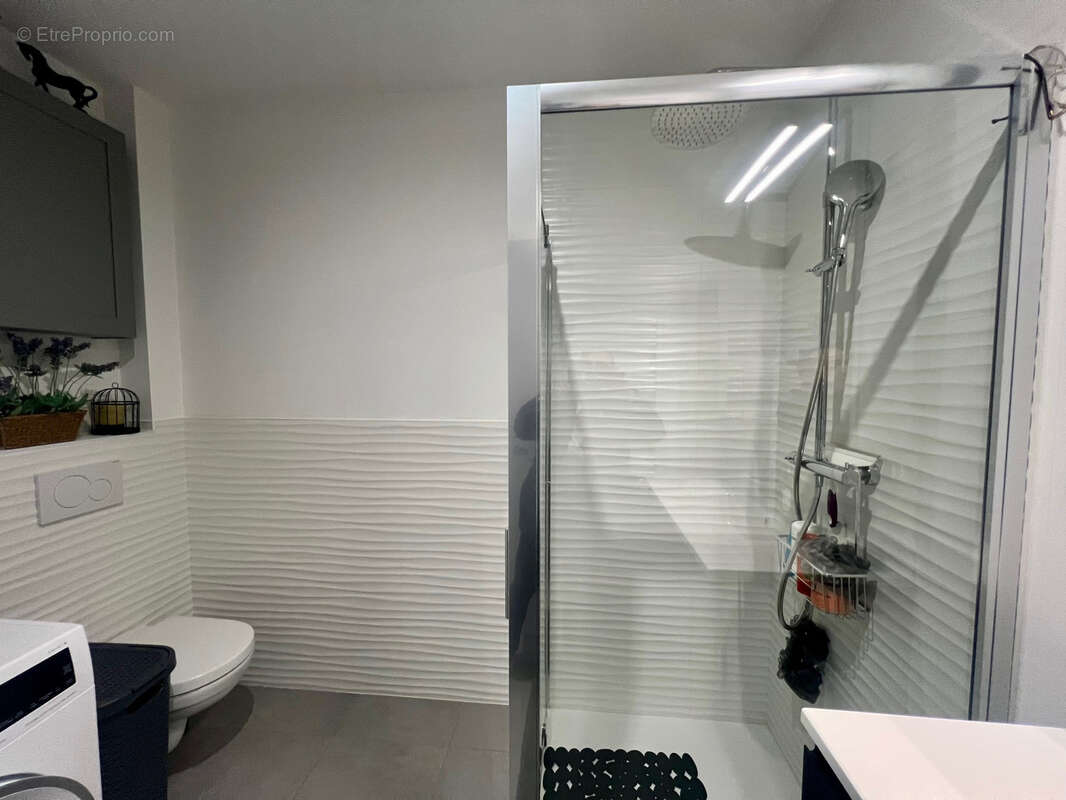 Appartement à PARAY-VIEILLE-POSTE