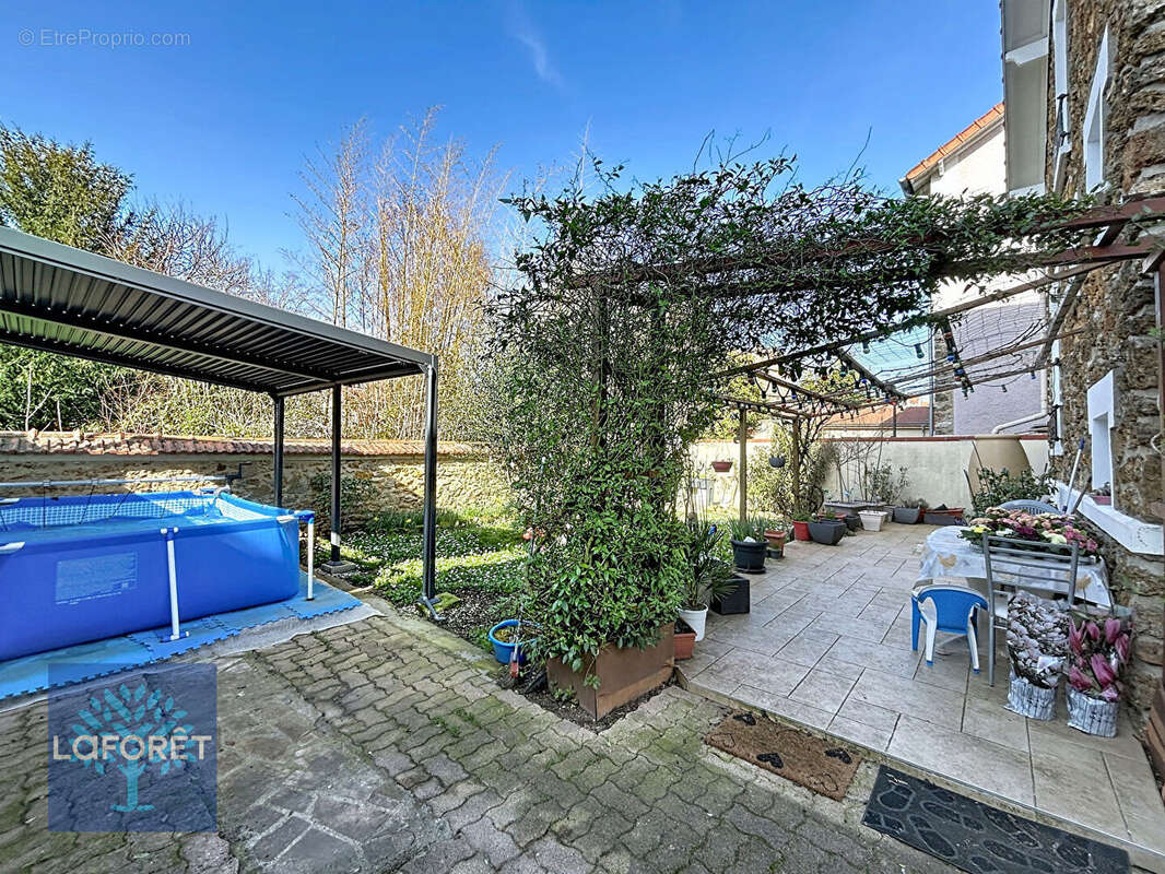 Maison à CORBEIL-ESSONNES