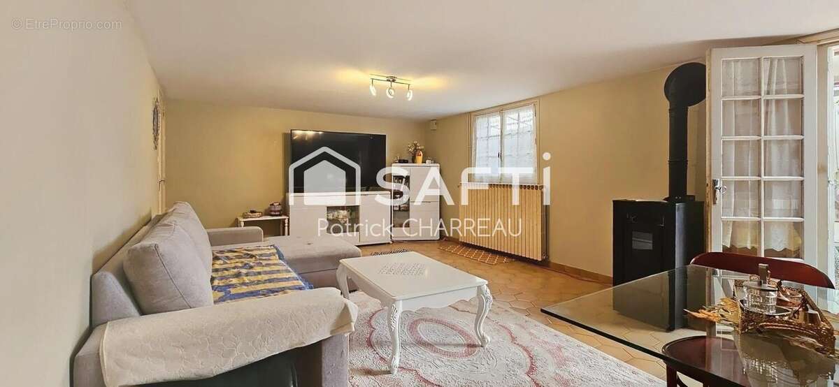 Photo 2 - Maison à TERRASSON-LAVILLEDIEU