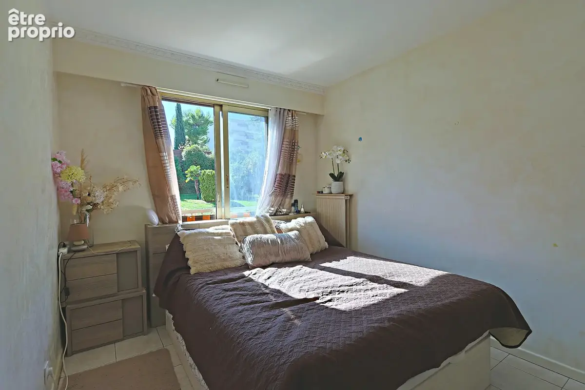 ANTIBES · Proche centre-ville · Appartement 3 pièces · 78,57 m² · Terrasse, cave, ascenseur - photo 4