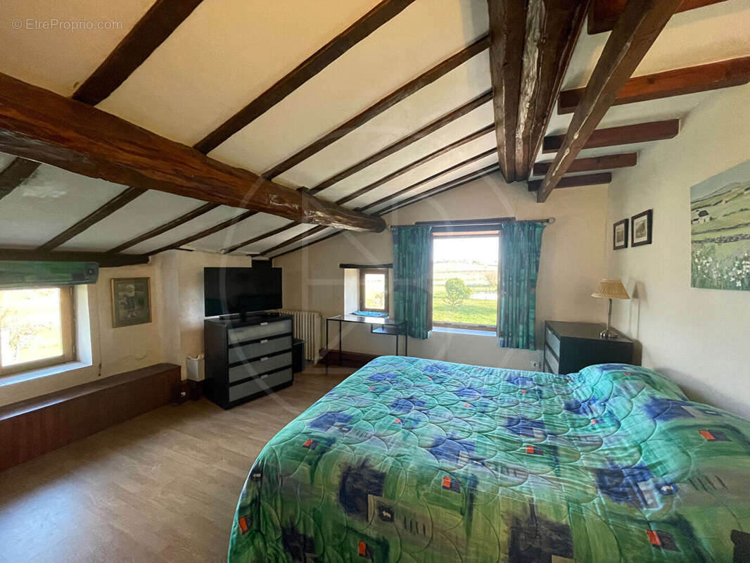 Maison à SAUVETERRE-DE-GUYENNE