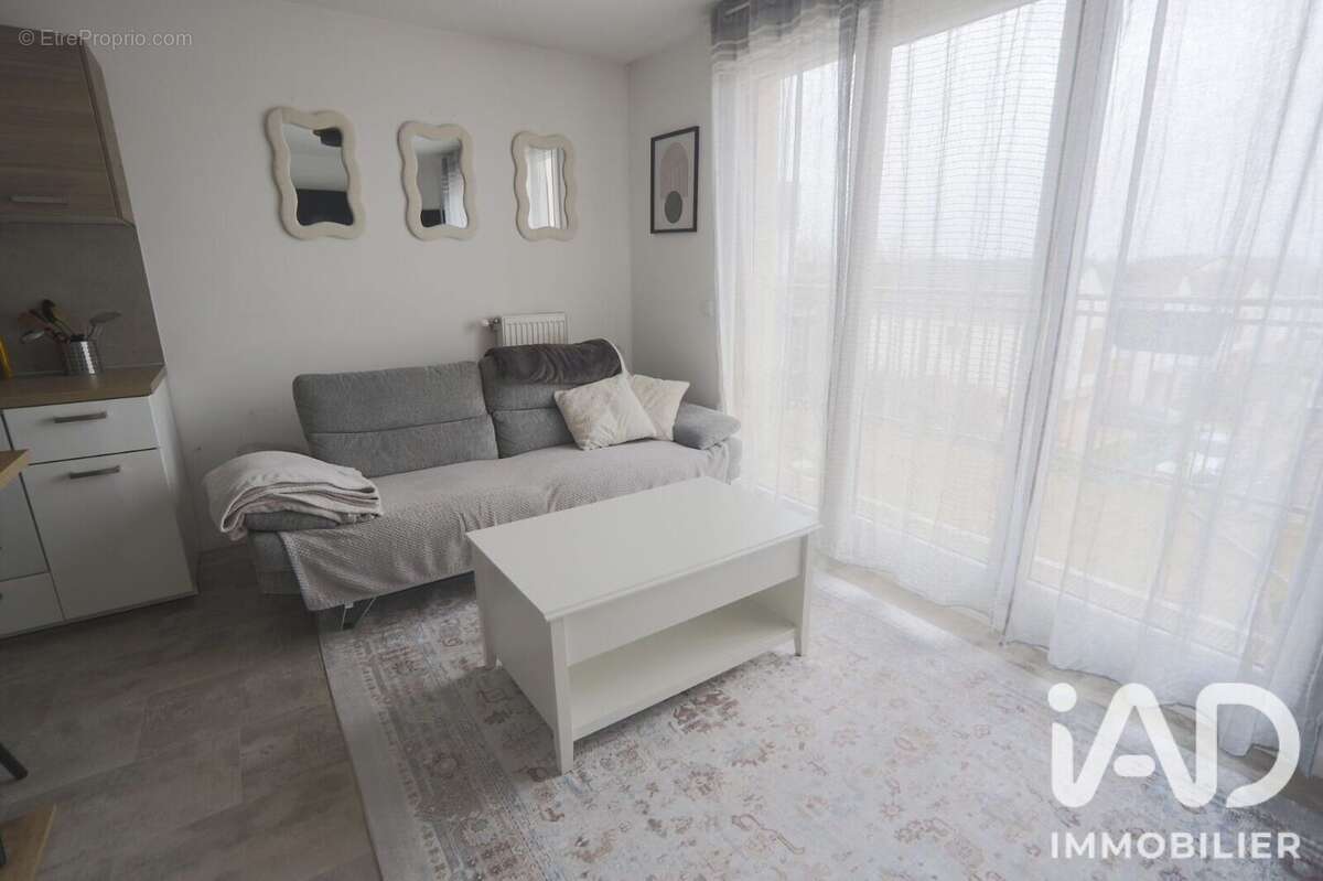 Photo 2 - Appartement à VERT-SAINT-DENIS