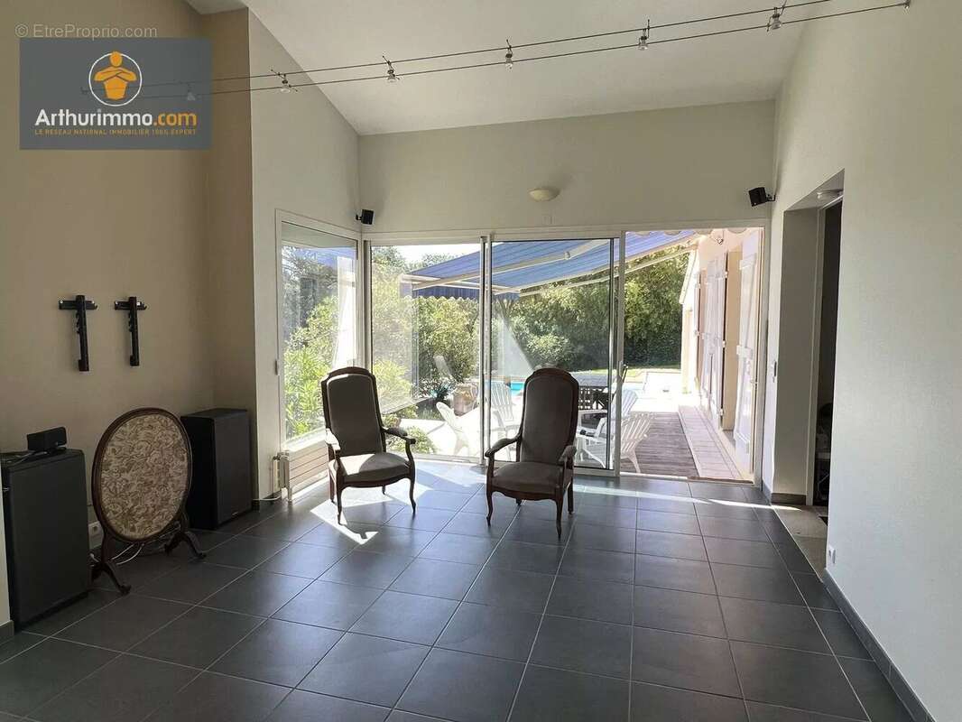 Maison à LE MAS-D'AGENAIS