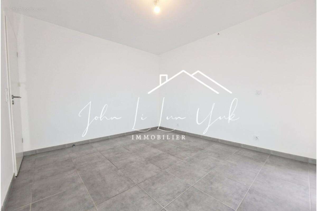 Appartement à BEAUCHAMP