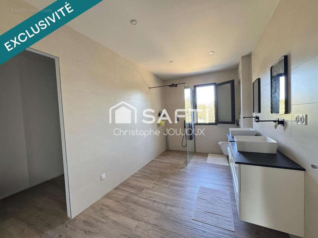 Photo 8 - Maison à NIMES