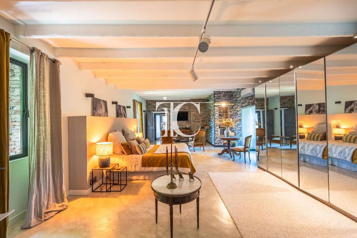Maison à FLAUX
