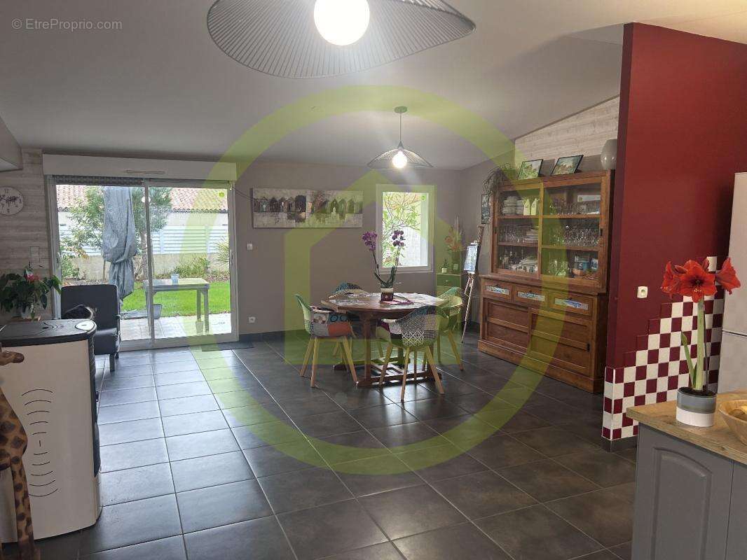 Maison à L'AIGUILLON-SUR-VIE