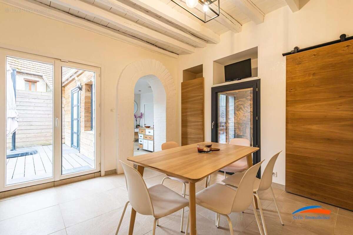   - Maison à HERMONVILLE