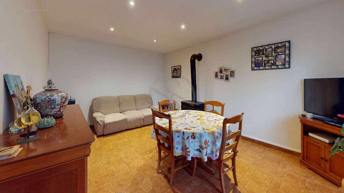 Maison à SARDIEU