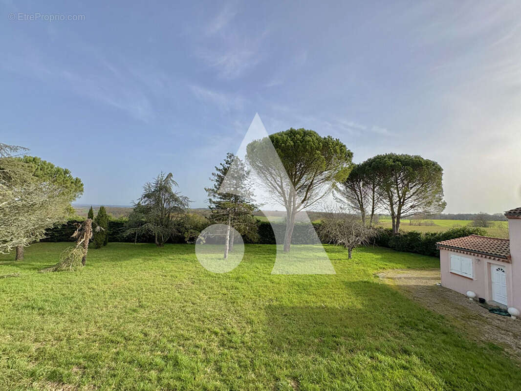 Maison à POULAN-POUZOLS