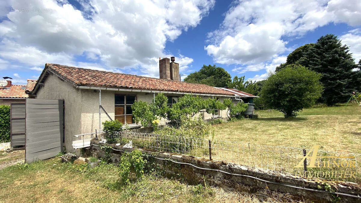 Maison à rénover avec dépendance entre Brantôme et Bourdeilles (24310) - photo 12